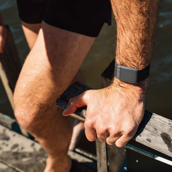 Ремешок для фитнес - браслета Whoop 4.0 HydroKnit Band (Storm Grey) в Волгограде