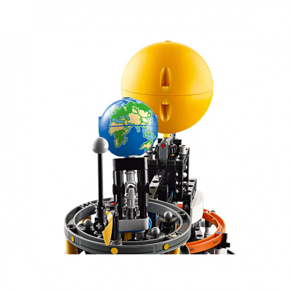 Конструктор LEGO Technic 42179 Планета Земля и Луна на орбите в Волгограде