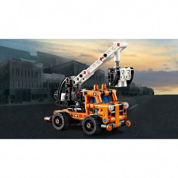 Конструктор LEGO Technic 42088 Ремонтный автокран в Волгограде