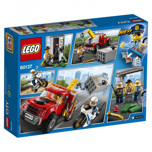 Конструктор LEGO City Police 60137 Побег на буксировщике в Волгограде