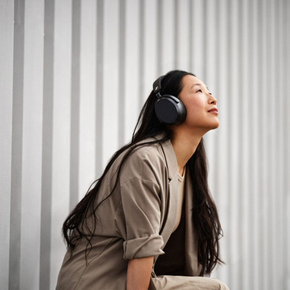 Беспроводные наушники Sennheiser Momentum 4 Wireless, Graphite в Волгограде